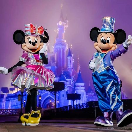 Private House Near Disneyland Монтеврен Экстерьер фото